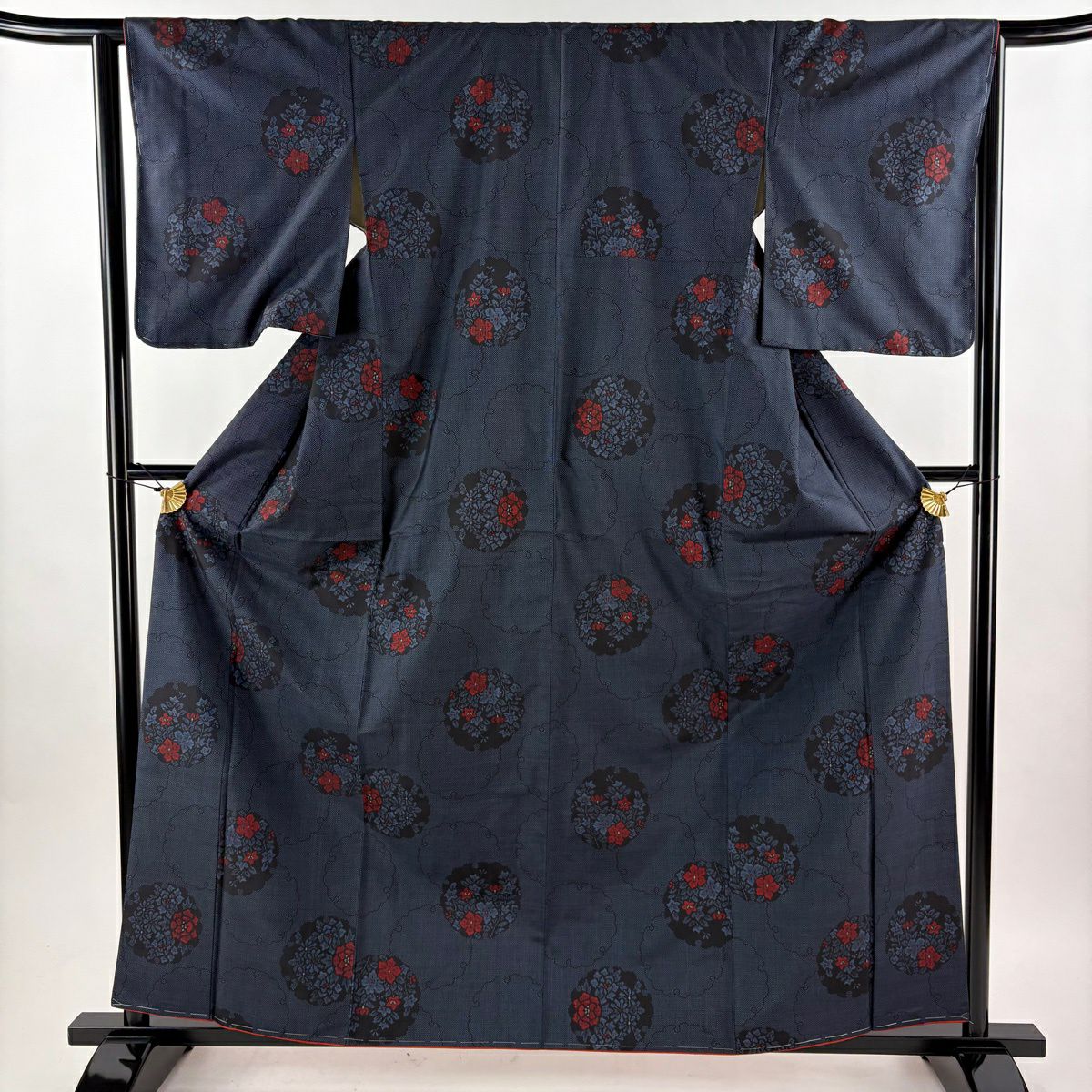 【美品】 大島紬織 身長161cm 袖長63.5cm S 雙層 證書附帶 草花紋紋 雪輪 深藍 純蠶絲 優品級