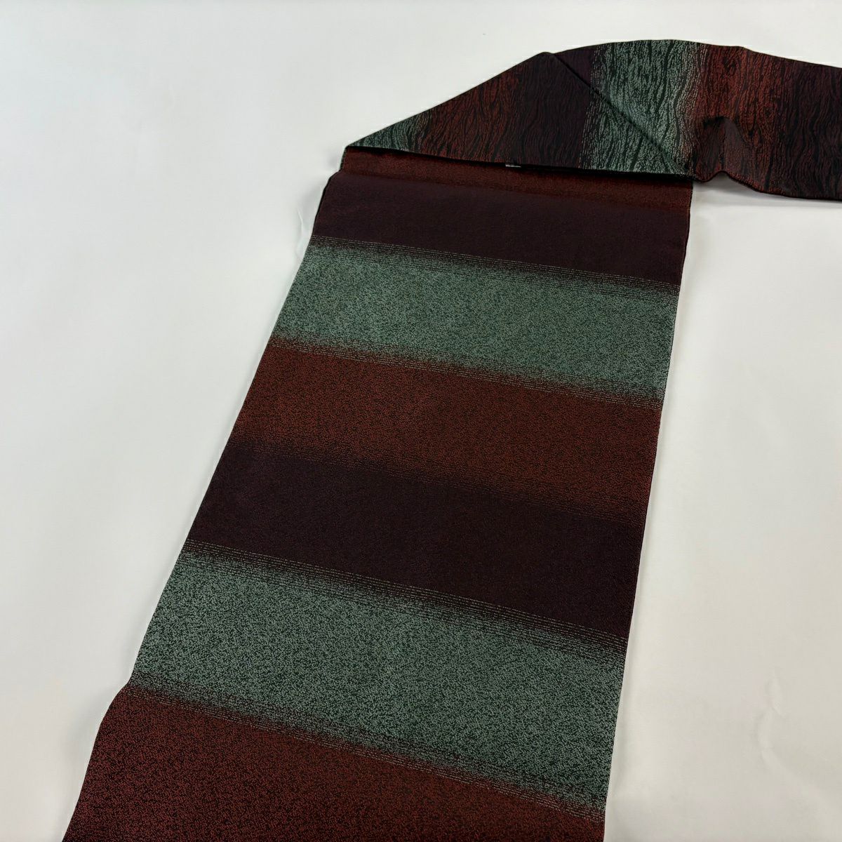 【美品】 名古屋帶 逸品級 落款あり 光藏 貓 雪輪 金銀彩 紅茶 純蠶絲