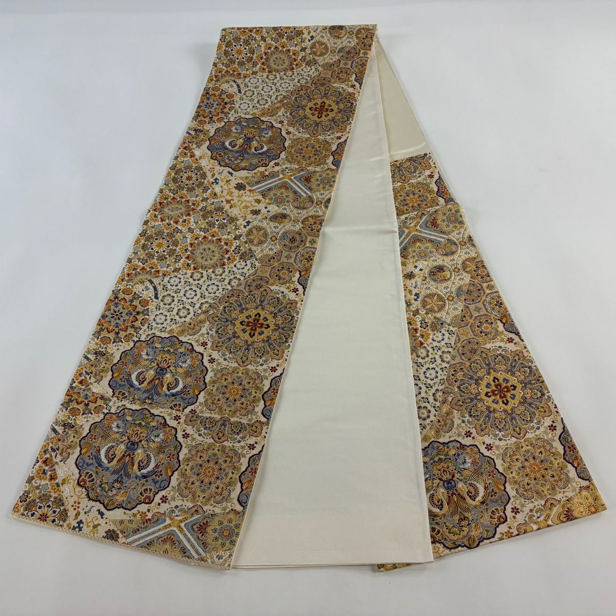 【美品】 袋帶 逸品級 關西仕立 千八百織 華紋 向鳥 金絲 金金箔 米色 六通 純蠶絲