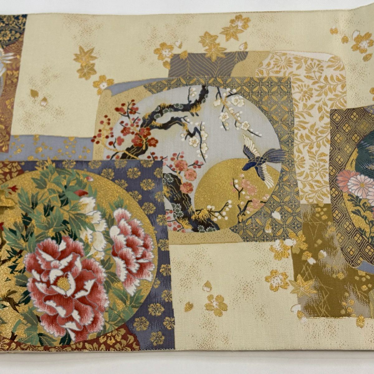 【美品】 袋帶 逸品級 となみ織物 落款あり 色紙 花鳥 金糸 金金箔 米色 六通 純蠶絲