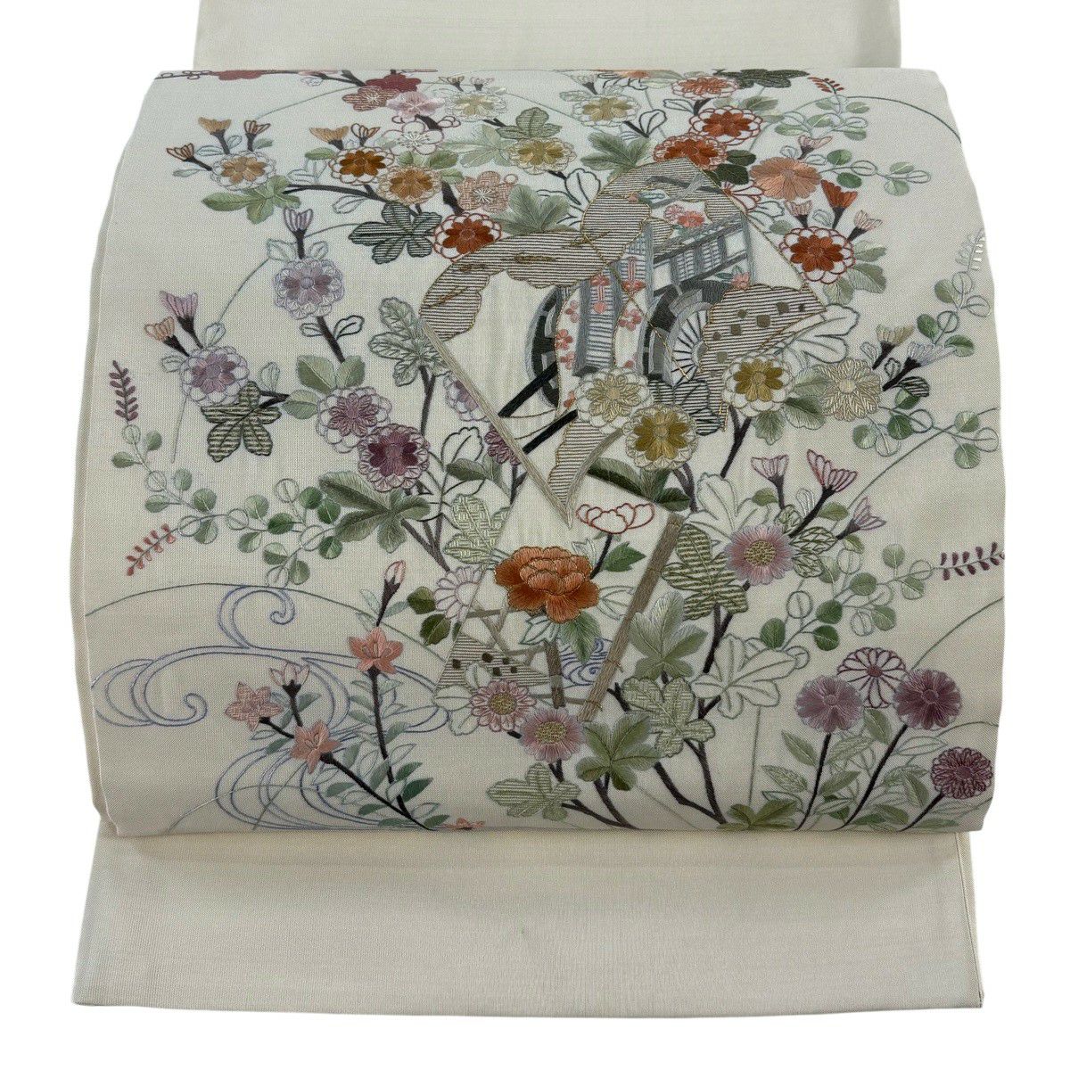 【美品】 袋帶 名品級 冊子 草花紋刺繡 金線 奶油色 大鼓圖案 純蠶絲