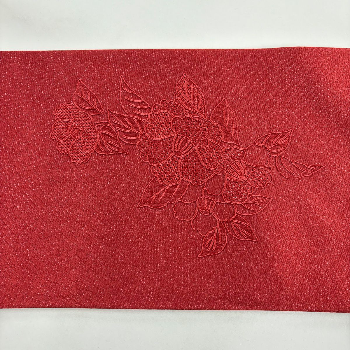 【美品】 名古屋帶 優品級 菊花 枝梅花 刺繡 金銀彩 紅 純蠶絲