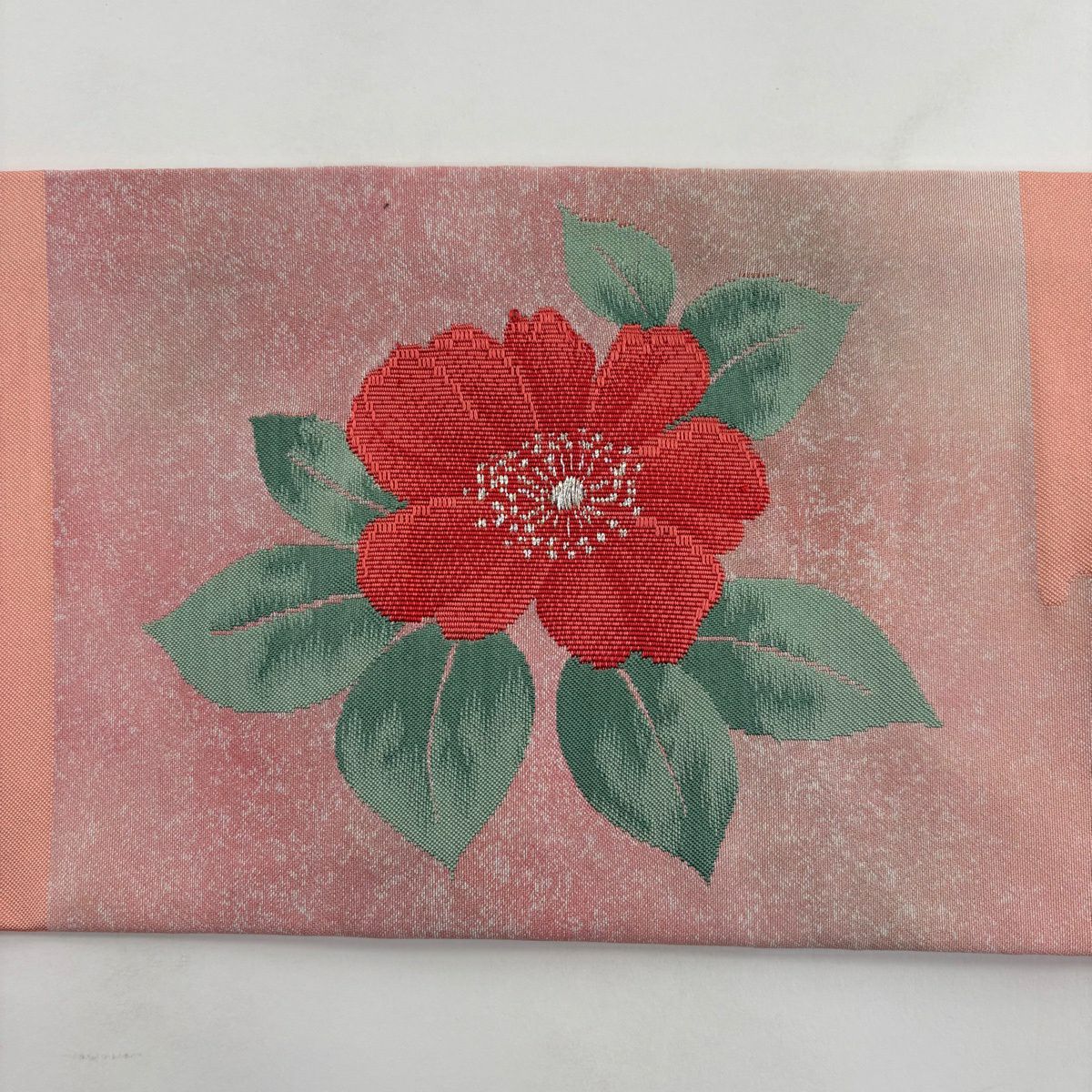 【美品】 名古屋帶 優品級 草花紋紋 霞 唐織 銀線 粉紅 純蠶絲