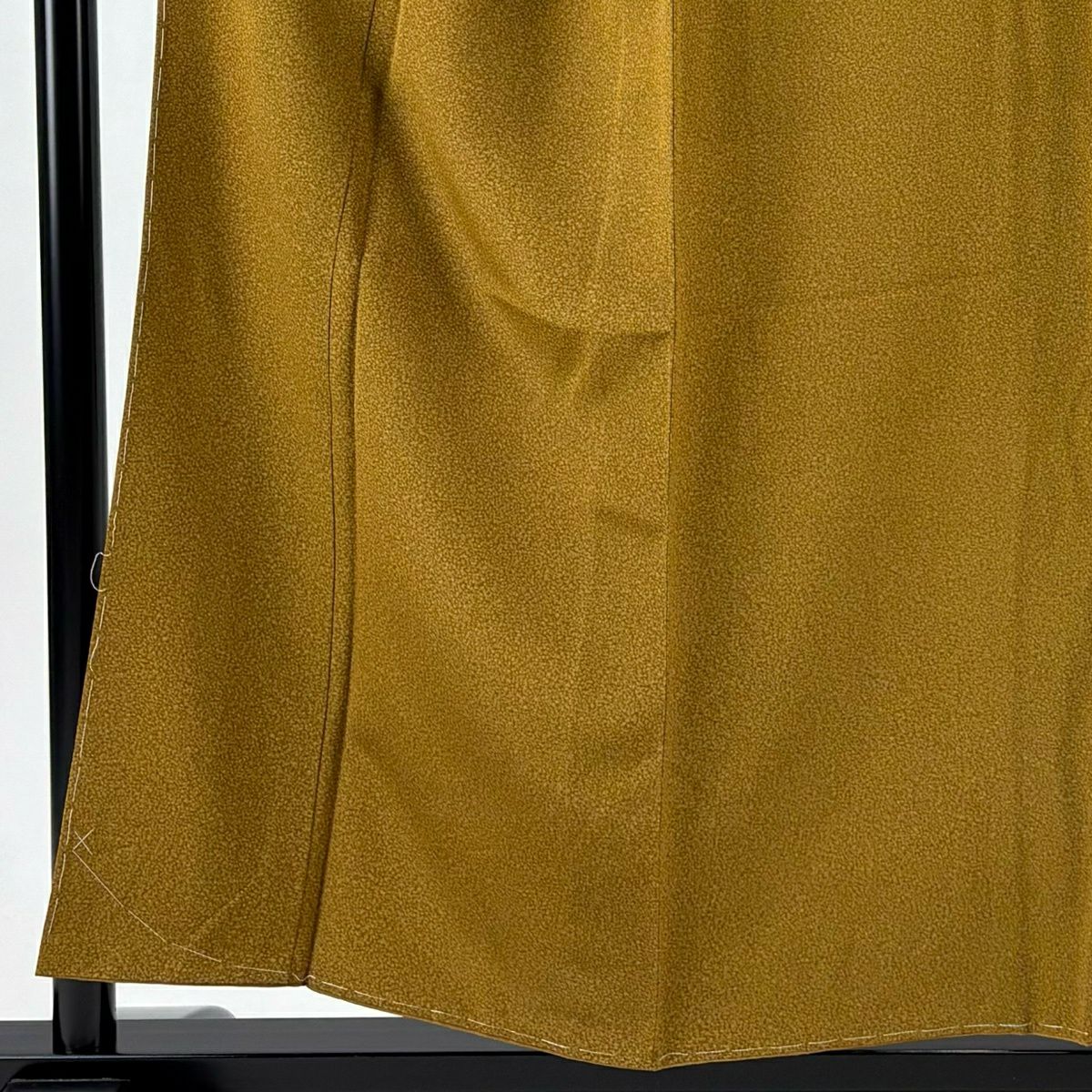 【美品】 小紋 身長154.5cm 袖長64cm M 雙層 鈴乃屋 幾何學 黃土 純蠶絲 優品級