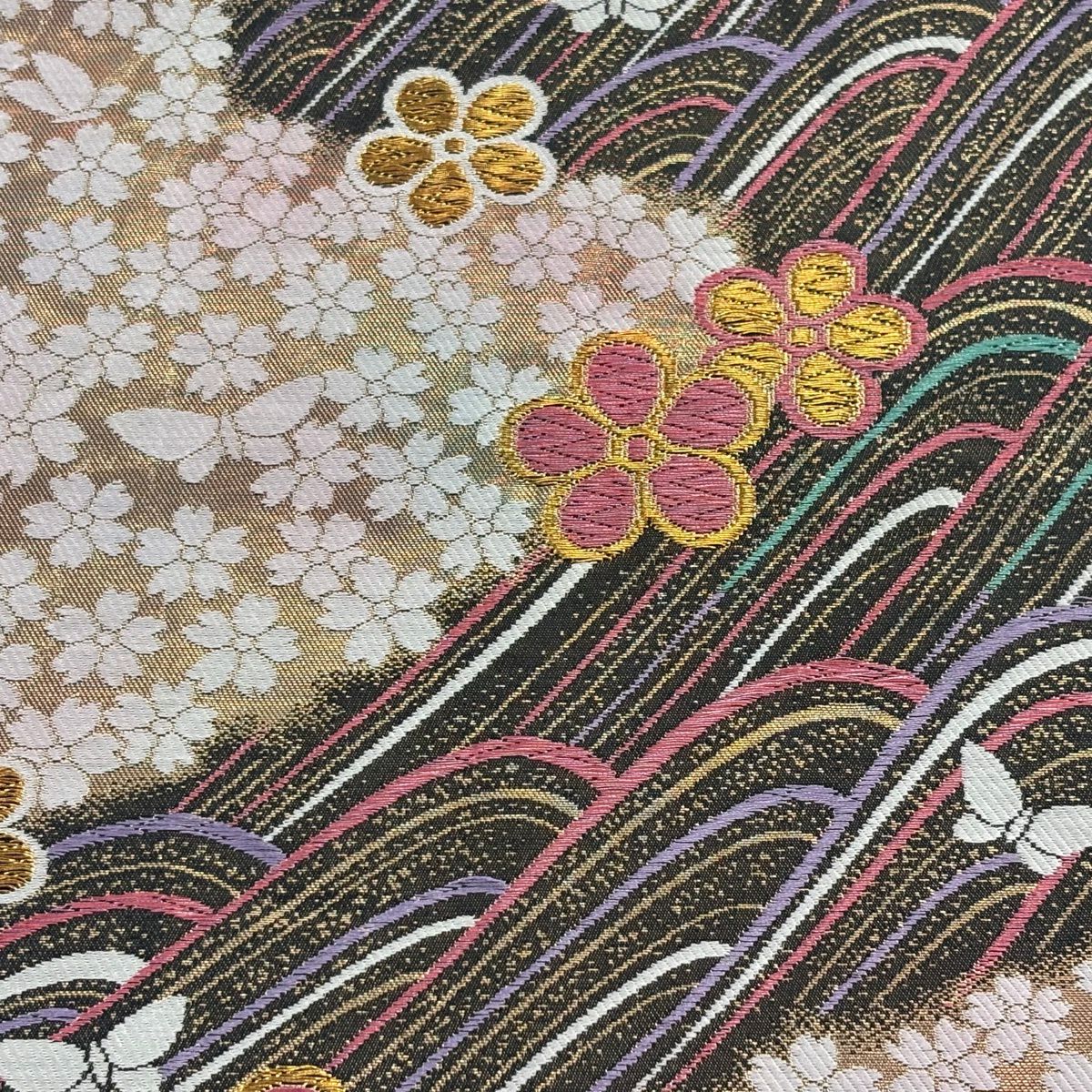 【美品】 袋帶 優品級 振袖禮服禮服用 關西仕立 紅梅花 波紋 唐織 金銀彩 金色 六通 純蠶絲