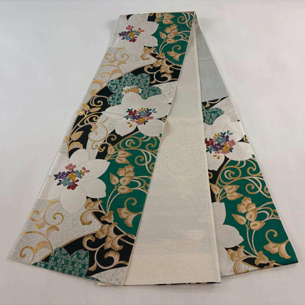 【美品】 袋帶 秀品級 振袖禮服禮服用 草花紋 花唐草紋 金銀彩 金金箔 綠 六通 純蠶絲