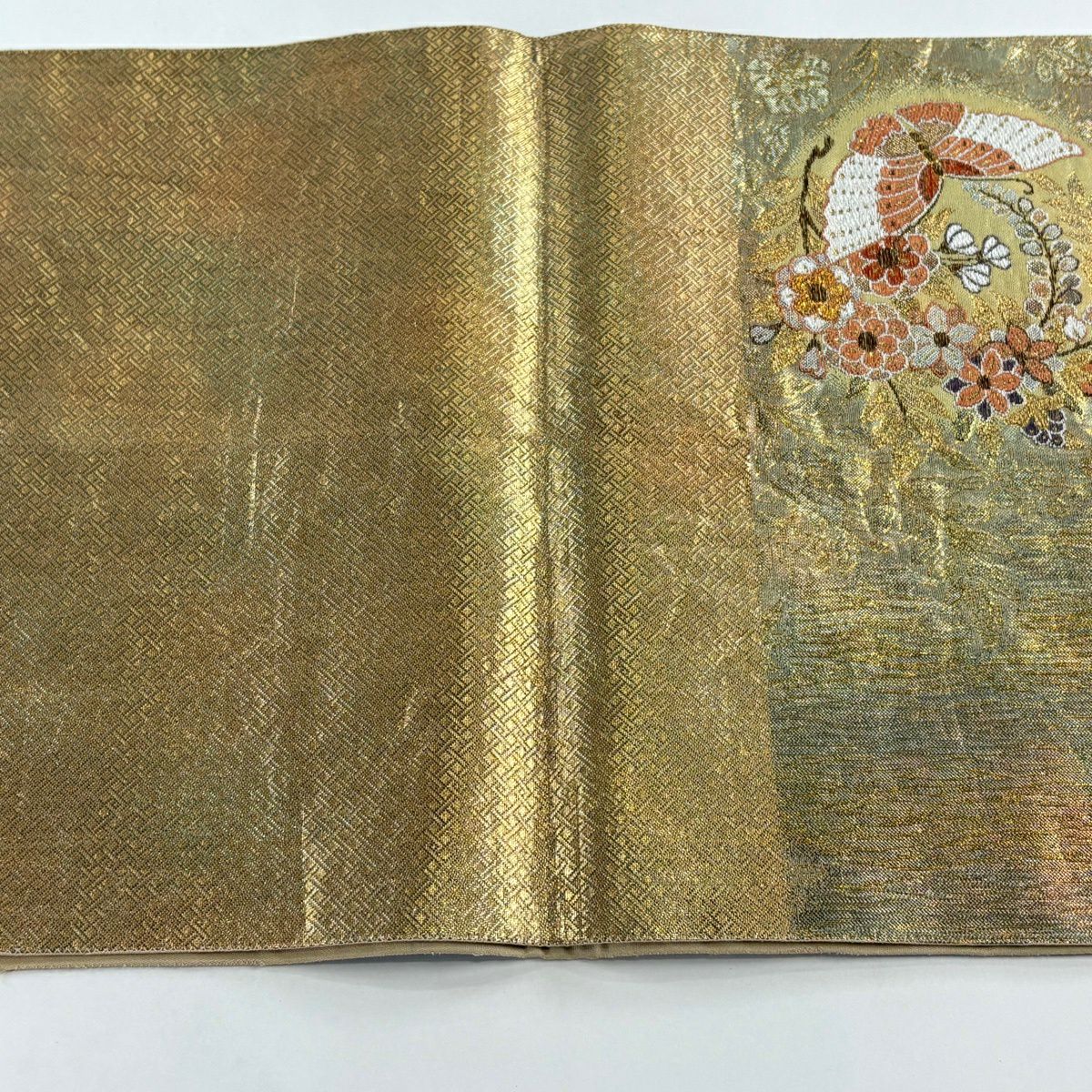 【美品】 袋帶 秀品級 華紋 草花紋 金絲 金金箔 金色 六通 純蠶絲