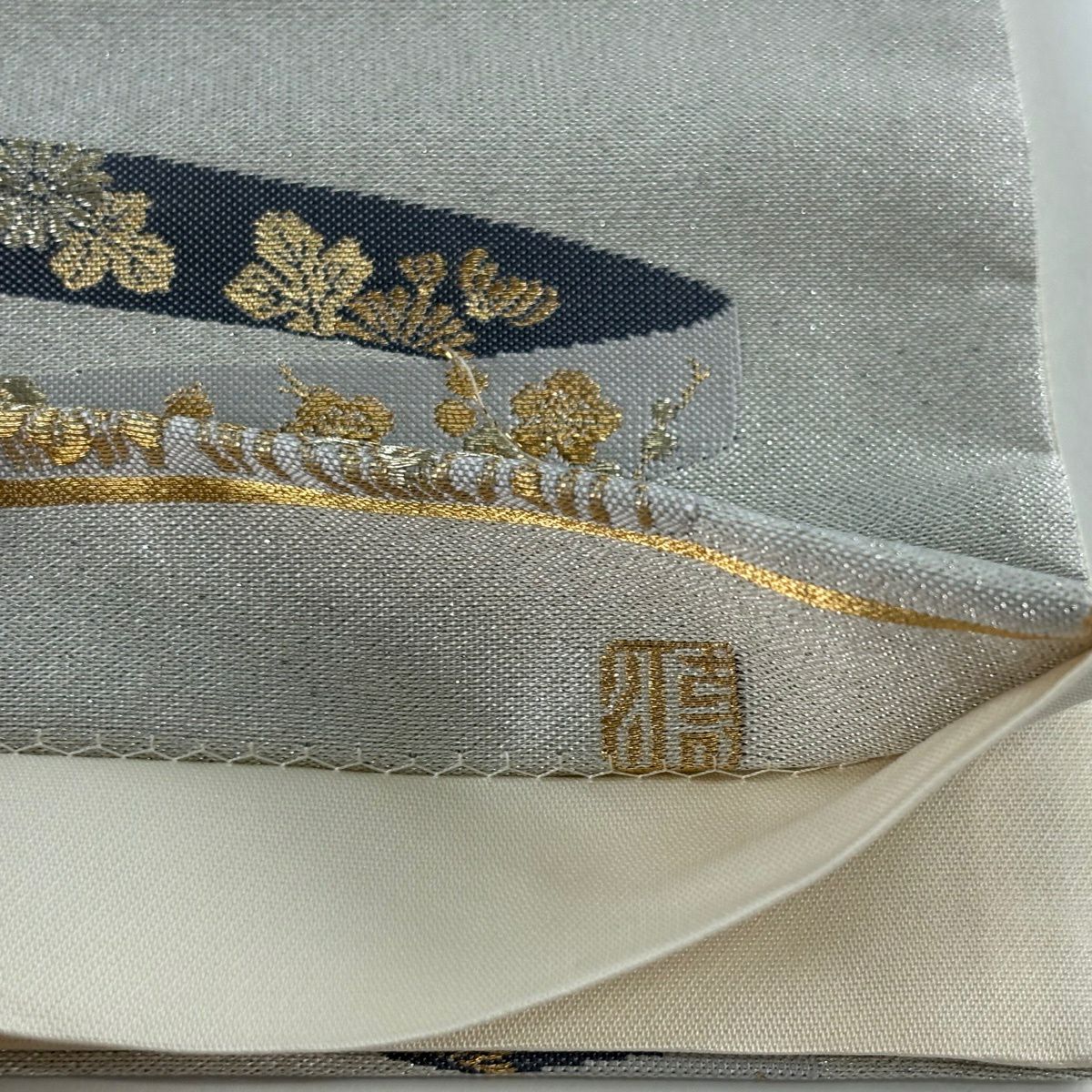 【美品】 袋帶 秀品級 草花紋紋 蔓帶 金金箔 金銀彩 銀色 六通 純蠶絲