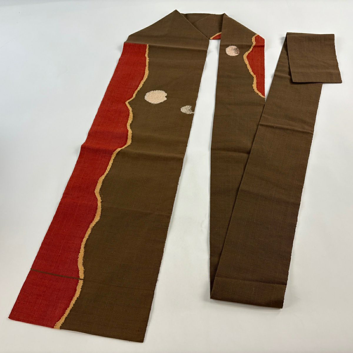 【美品】 名古屋帶 優品級 紬織織 幾何圖案 刺繡 焦茶 純蠶絲