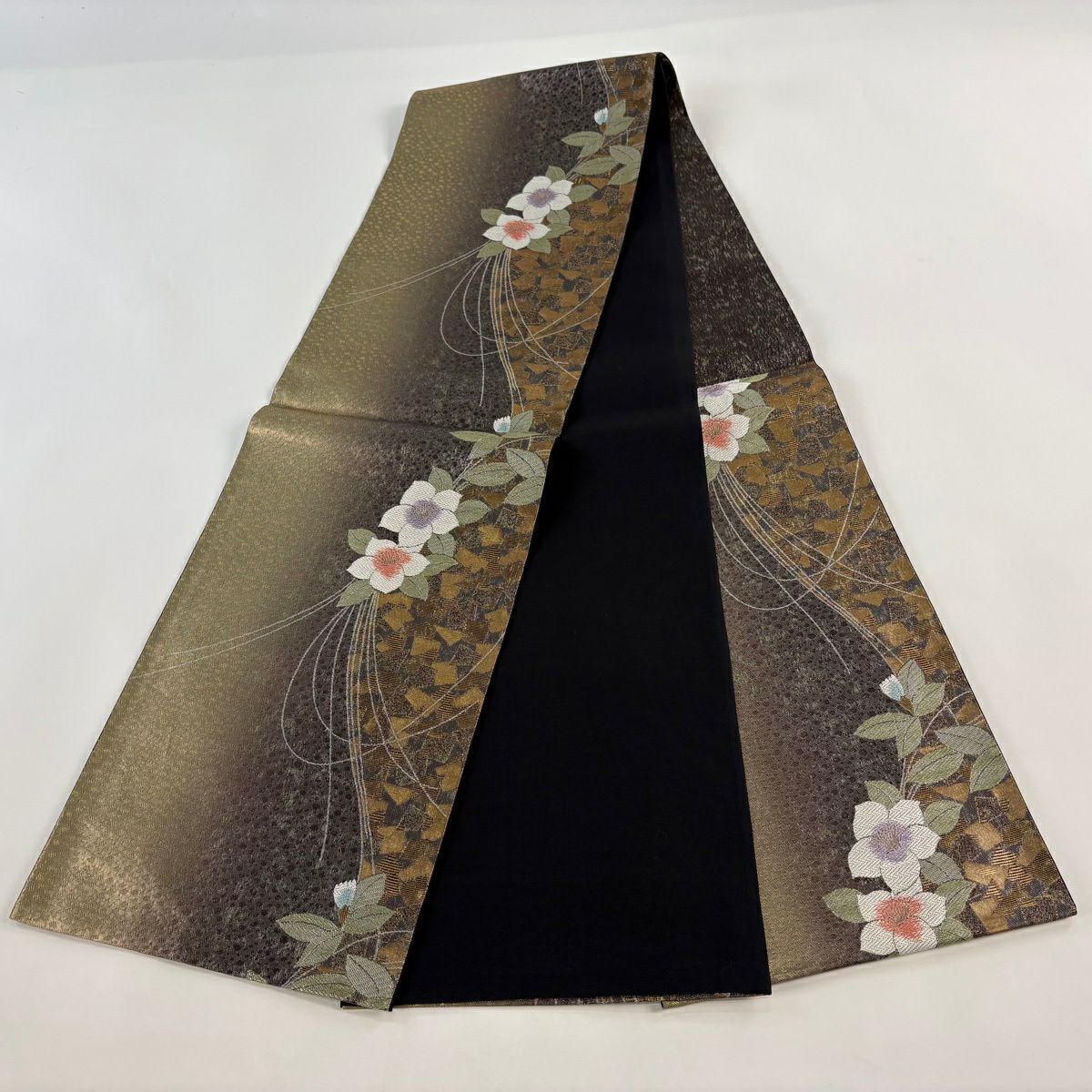 【美品】 袋帶 秀品級 草花紋紋 金金箔散佈 唐織 金色 六通 純蠶絲