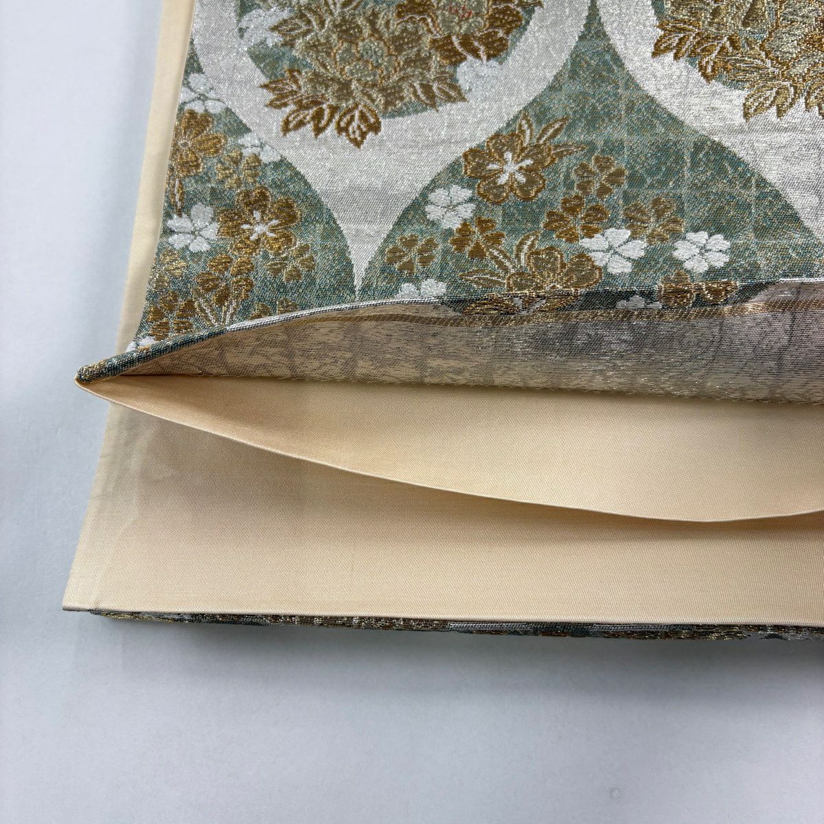 【美品】 袋帶 秀品級 大和 草花紋 格子 金銀絲 唐織 淺綠 六通 純蠶絲