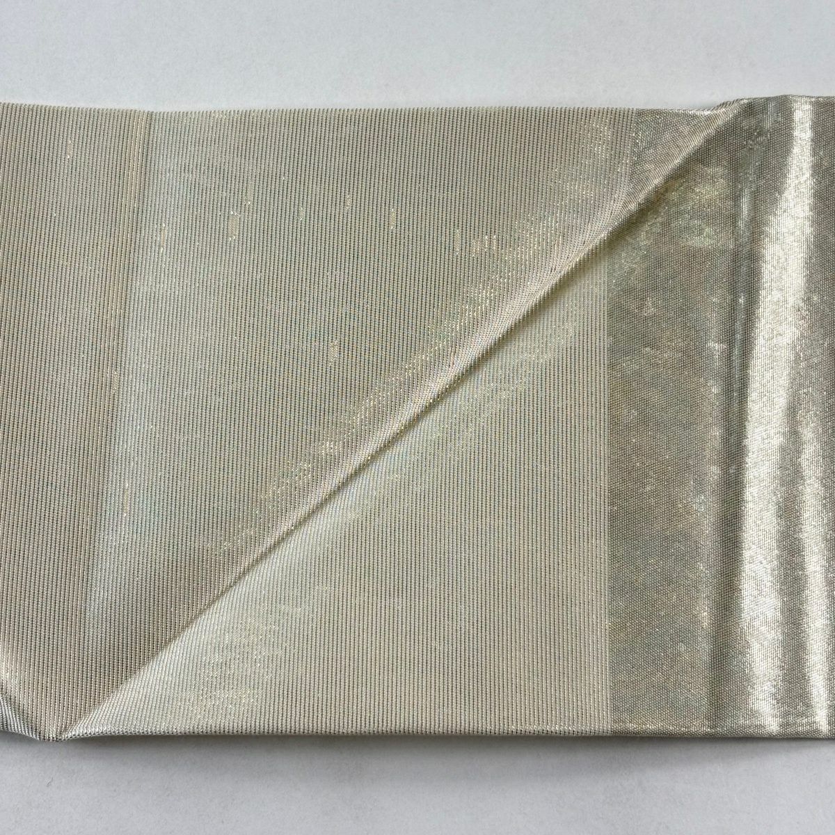 名古屋帶 秀品級 關西仕立 寶盡くし 花菱 刺繡 金銀彩 銀色 純蠶絲