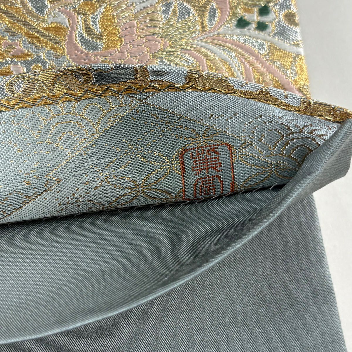 【美品】 袋帶 秀品級 落款あり 鳳凰 草花紋 金糸 金金箔 灰色 六通 純蠶絲