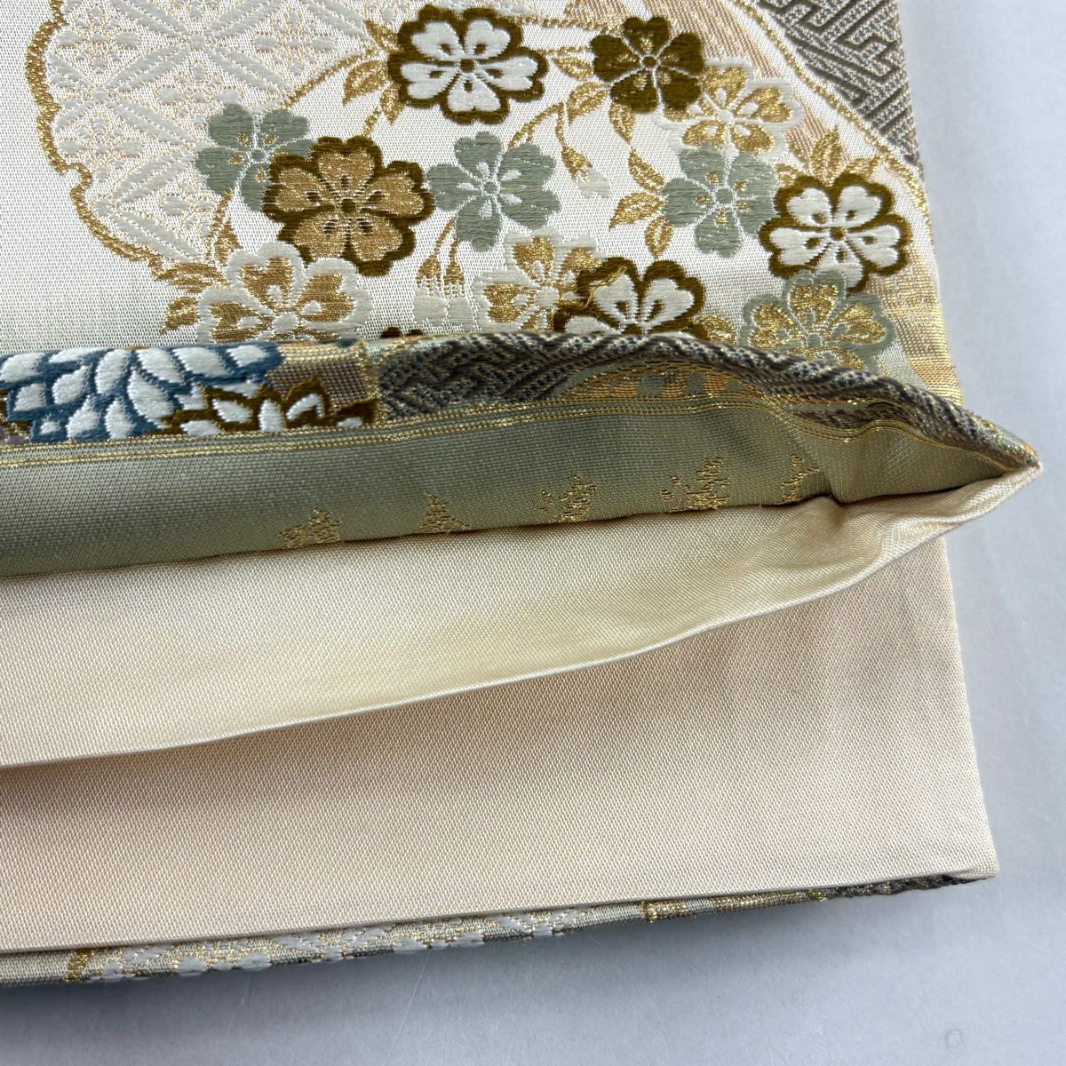 【美品】 袋帶 秀品級 雪輪 波濤 金絲 唐織 米色 六通 純蠶絲