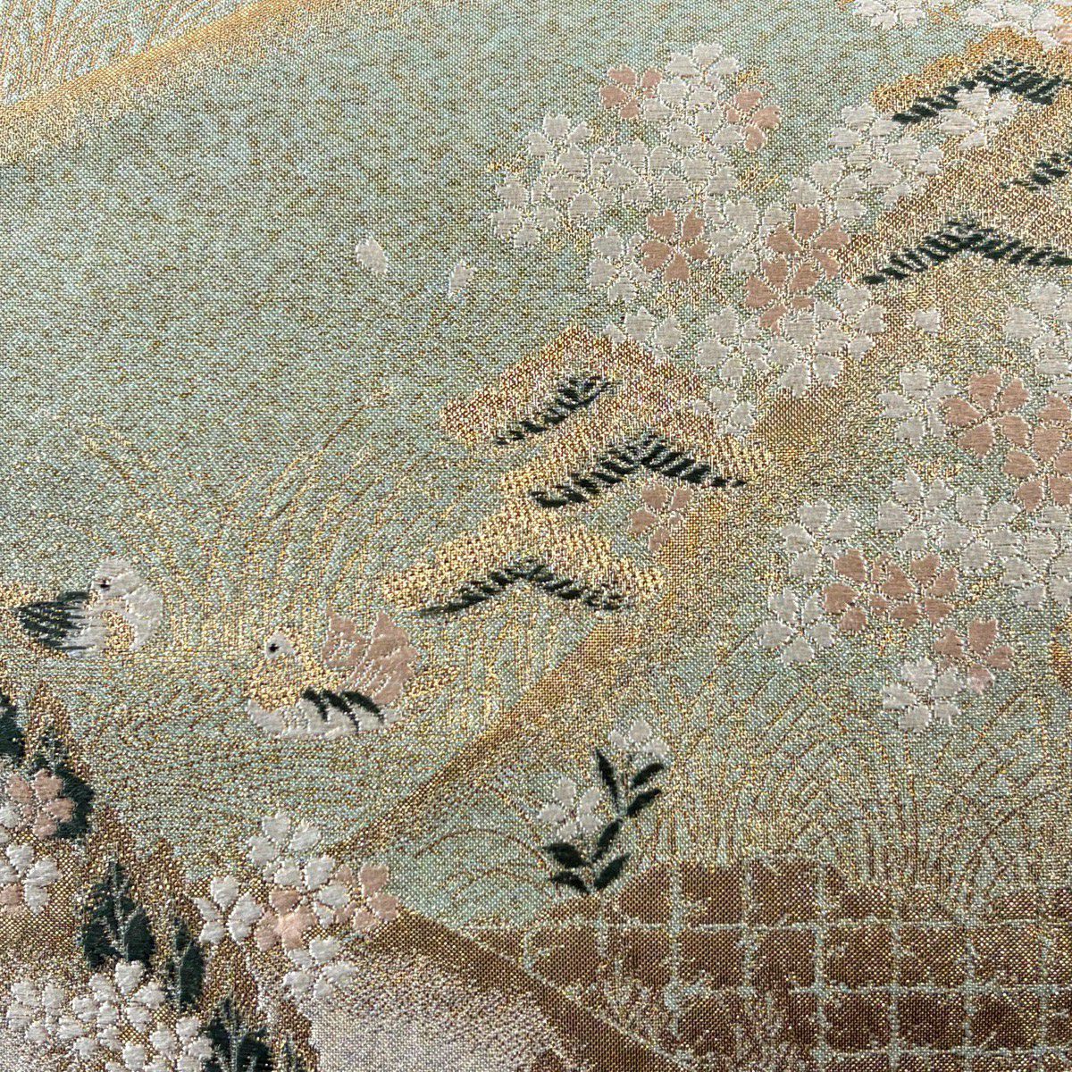 【美品】 袋帶 秀品級 鴛鴦 笠松樹 金糸 金金箔 淺綠 六通 純蠶絲