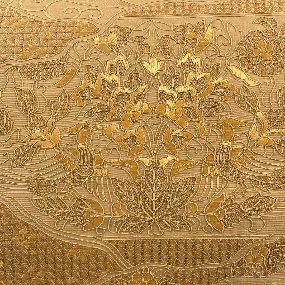 【美品】 袋帶 秀品級 草花紋 麻葉 刺繡 黃土 深色 正蠶絲