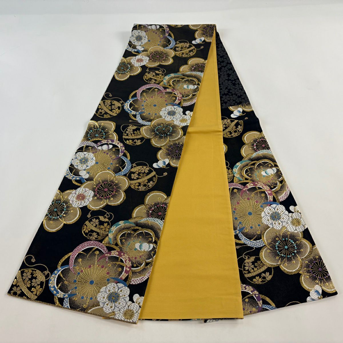 【美品】 袋帶 秀品級 梅花 鈴 金糸 金金箔 黑 六通 純蠶絲
