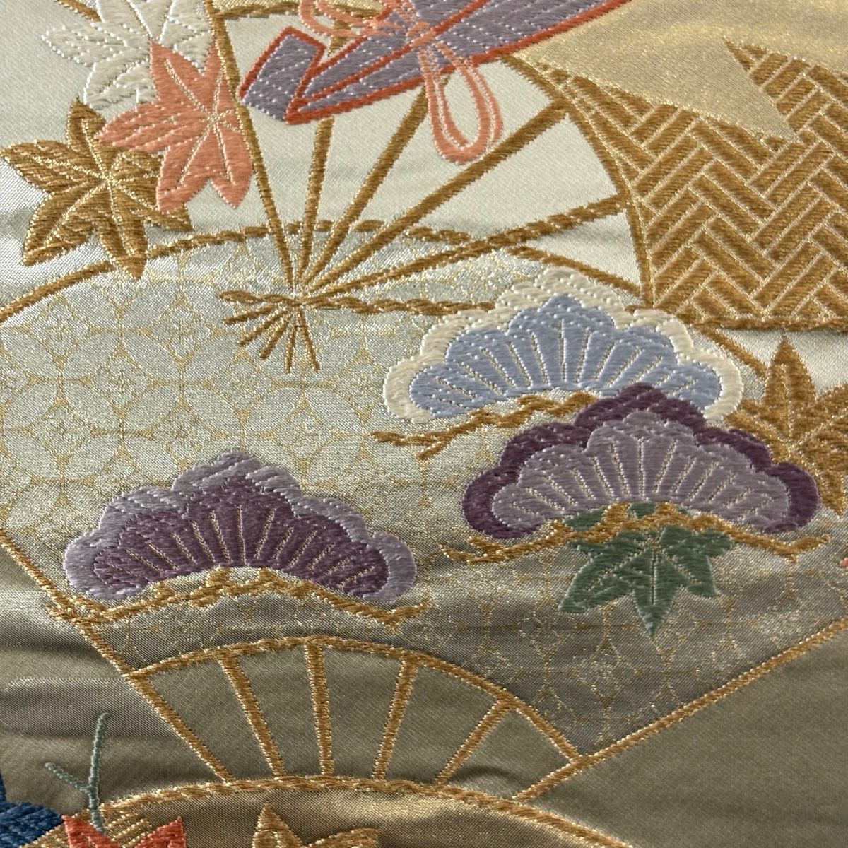 【美品】 袋帶 秀品級 能衣 扇子 草花紋 金金箔 金絲 灰綠 六通 純蠶絲