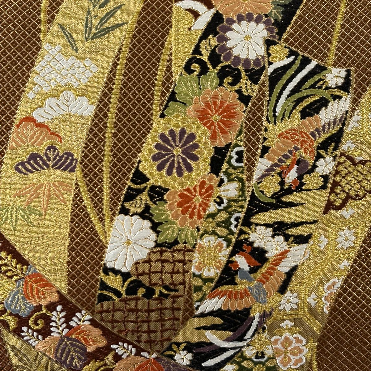 【美品】 袋帶 秀品級 熨斗紋 草花紋紋 金金箔 金絲 茶 全通 純蠶絲