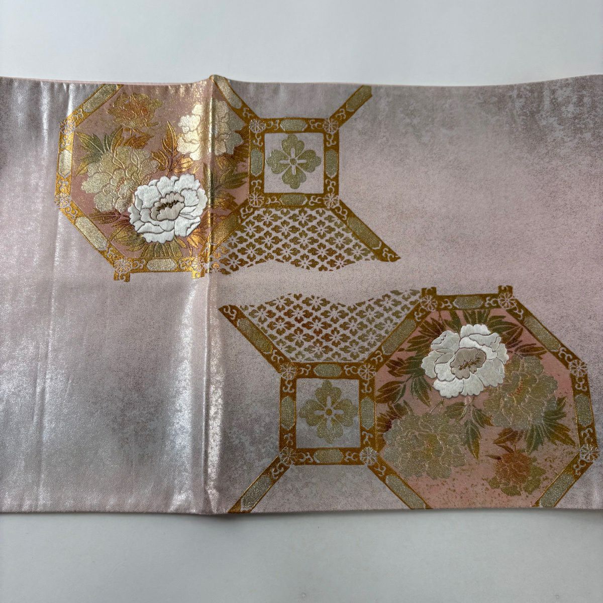【美品】 袋帶 秀品級 蜀江文 牡丹 金金箔 刺繡 淺粉色 大鼓圖案 純蠶絲