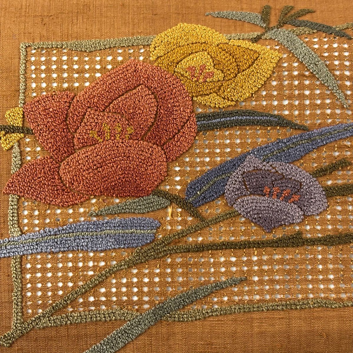 【美品】名古屋帶 優品級 紬織織 枝花 相良刺繡 茶 純蠶絲
