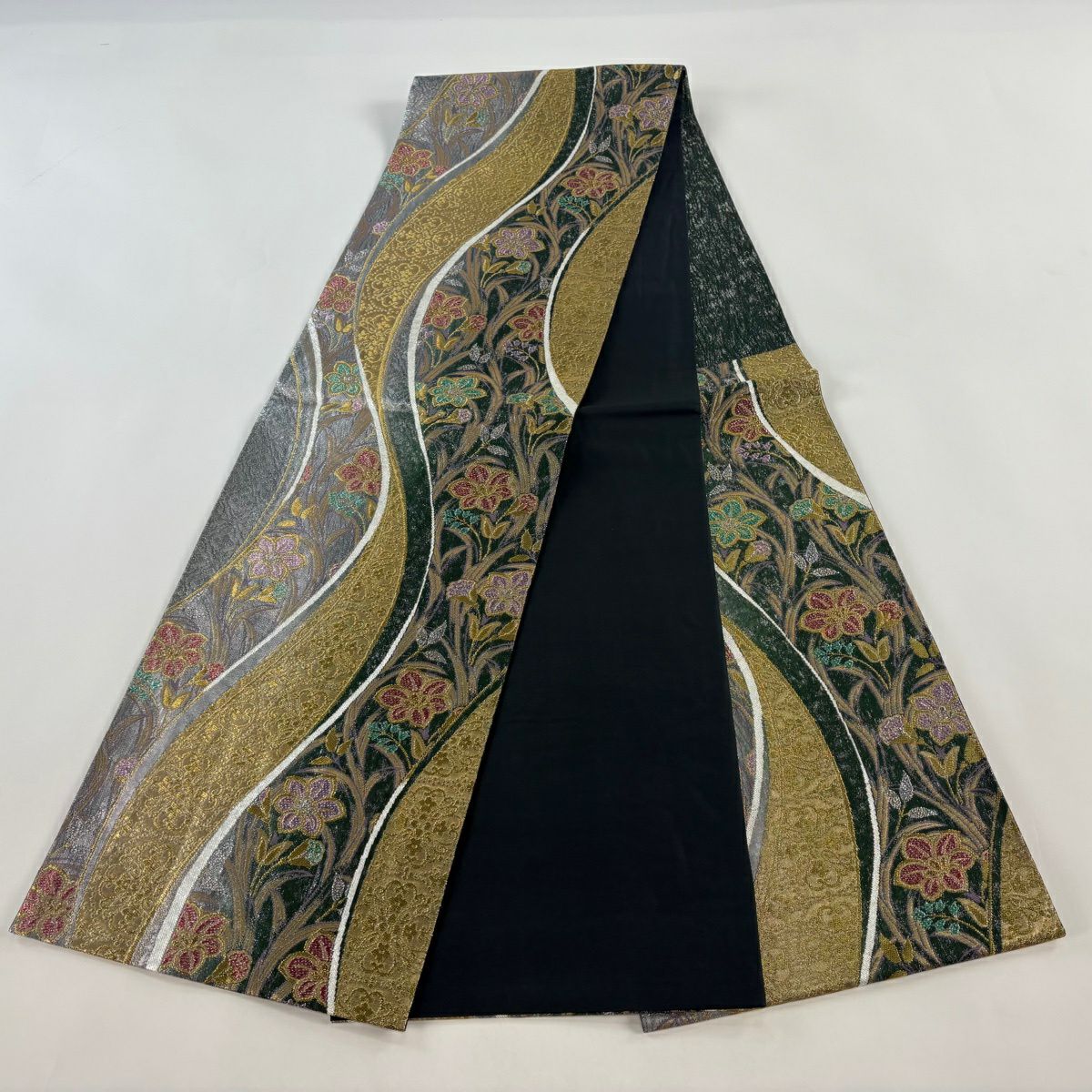 【美品】 袋帶 秀品級 草花紋紋 金金箔 金絲 綠 六通 純蠶絲