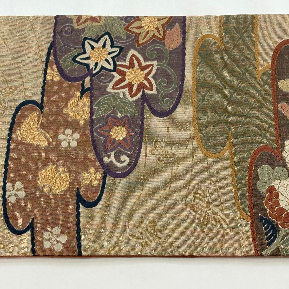 【美品】 袋帶 秀品級 關西仕立 雛菊花 霞刺繡 金絲 金 六通 純蠶絲