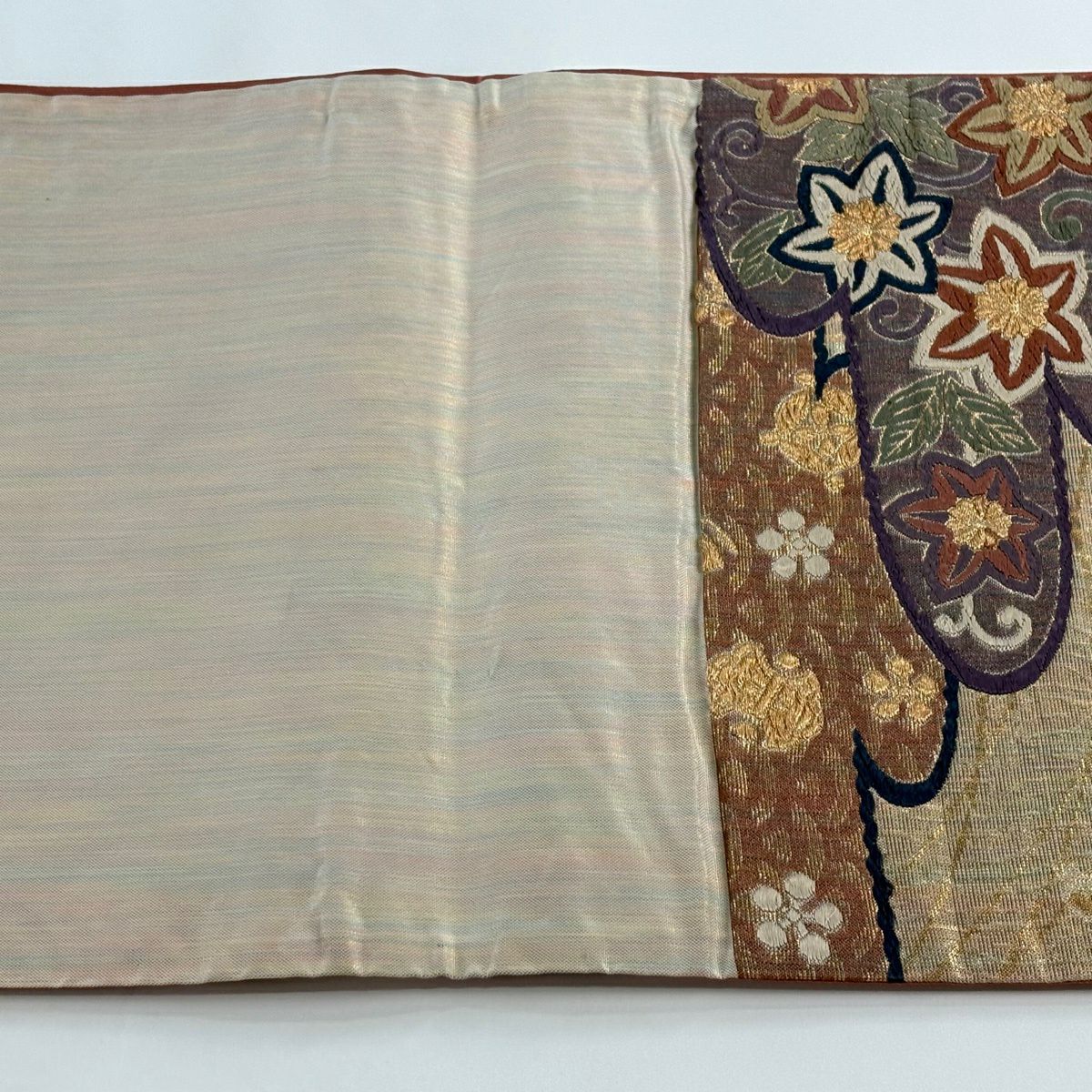 【美品】 袋帶 秀品級 關西仕立 雛菊花 霞刺繡 金絲 金 六通 純蠶絲