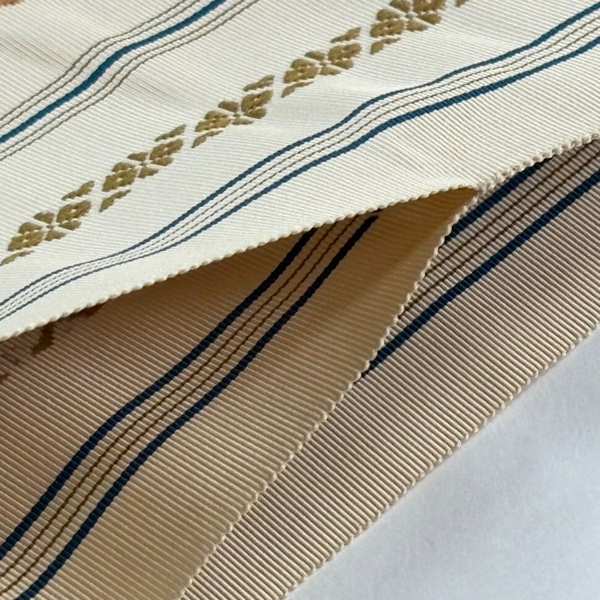 【美品】 名古屋帶 優品級 八寸名古屋帶 隧道仕立 縞 幾何圖案 米色 純蠶絲