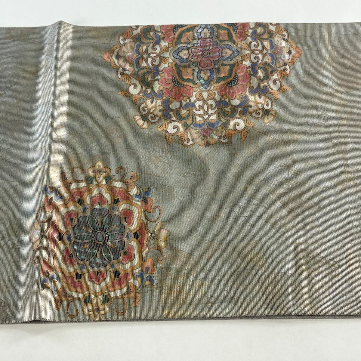 【美品】 袋帶 秀品級 關西仕立 華紋 草花紋紋 螺鈿金金箔 金金箔 灰 深藍色 正蠶絲