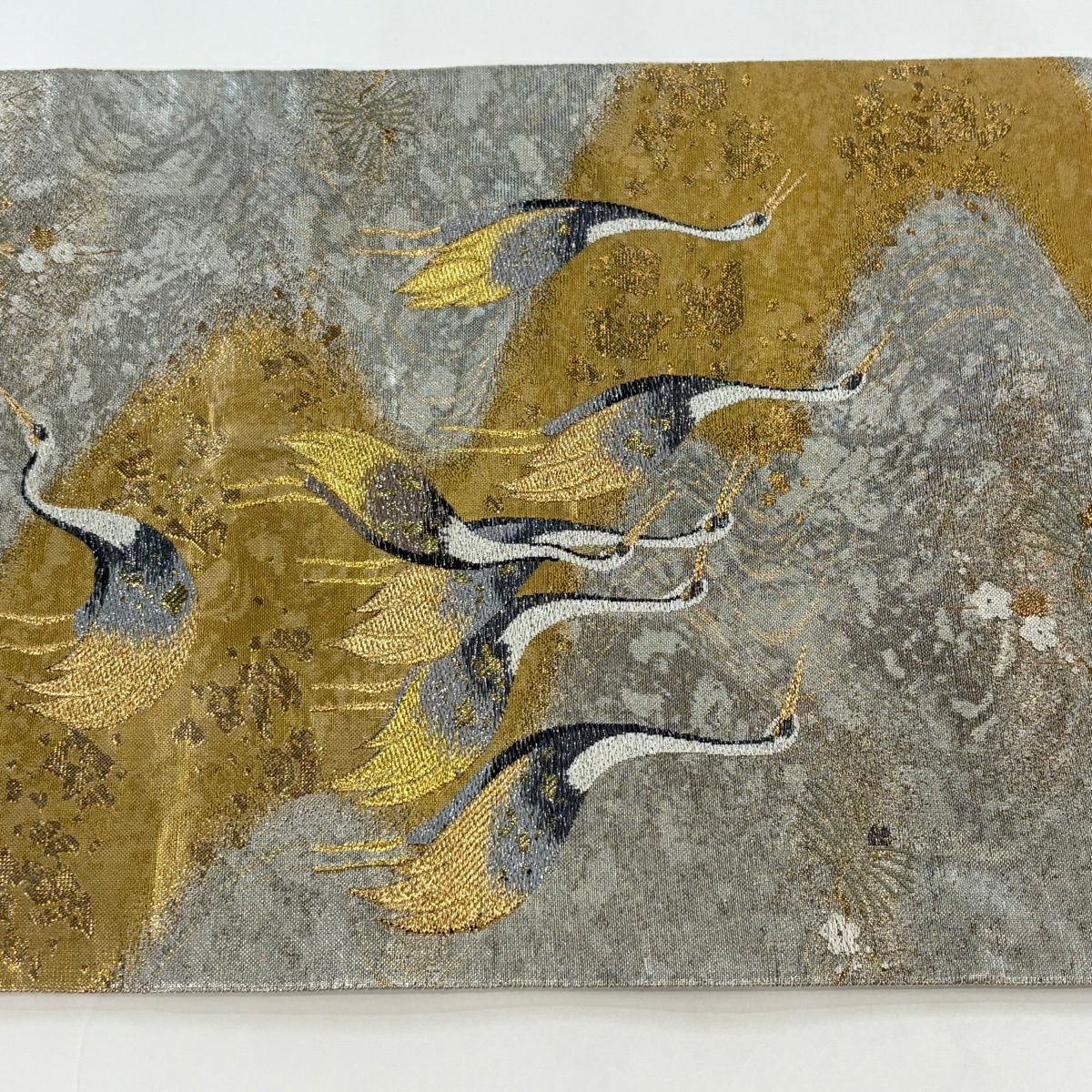 【美品】 袋帶 秀品級 流水蒔絵仙鶴紋 金糸 金金箔 銀 六通 純蠶絲