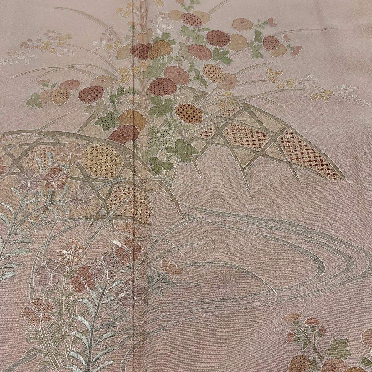 【美品】 付下 身長163.5cm 袖長66cm M 雙層 秋草 流水 汕頭刺繡 粉紅 純蠶絲 秀品級