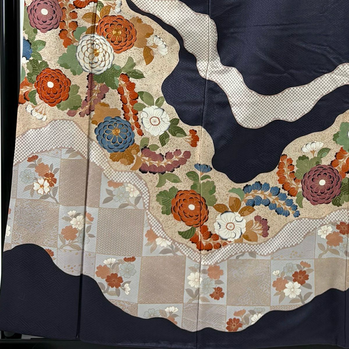 訪問服 身長160cm 袖長64cm M 雙層 吾妻德穗 落款あり 菊花 草花紋 金絲 金銀彩 深藍 純蠶絲 秀品級