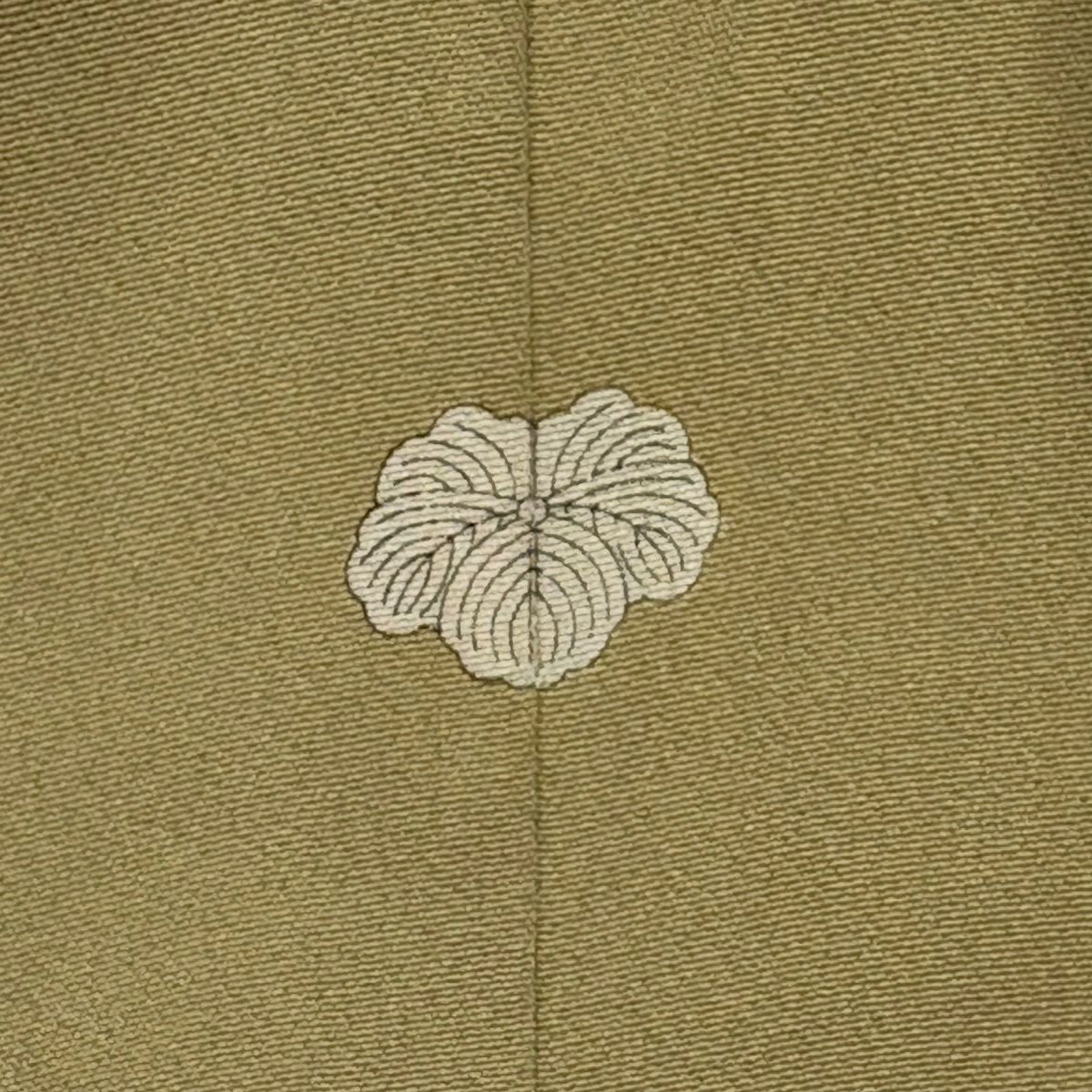 色留袖禮服 身長161.5cm 袖長64cm M 雙層 向對鳥 束帶熨斗紋 金銀彩 淡黃土 純蠶絲 秀品級 一個紋