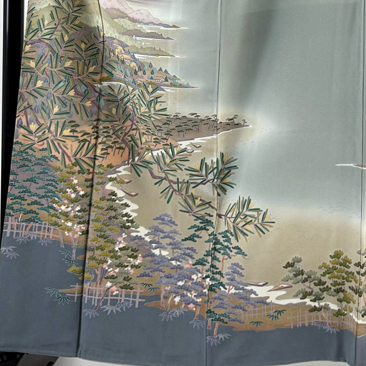 色留袖禮服 身長163cm 袖長66cm M 雙層 落款あり 若松樹 風景 漸層 灰綠 純蠶絲 秀品級 一つ紋