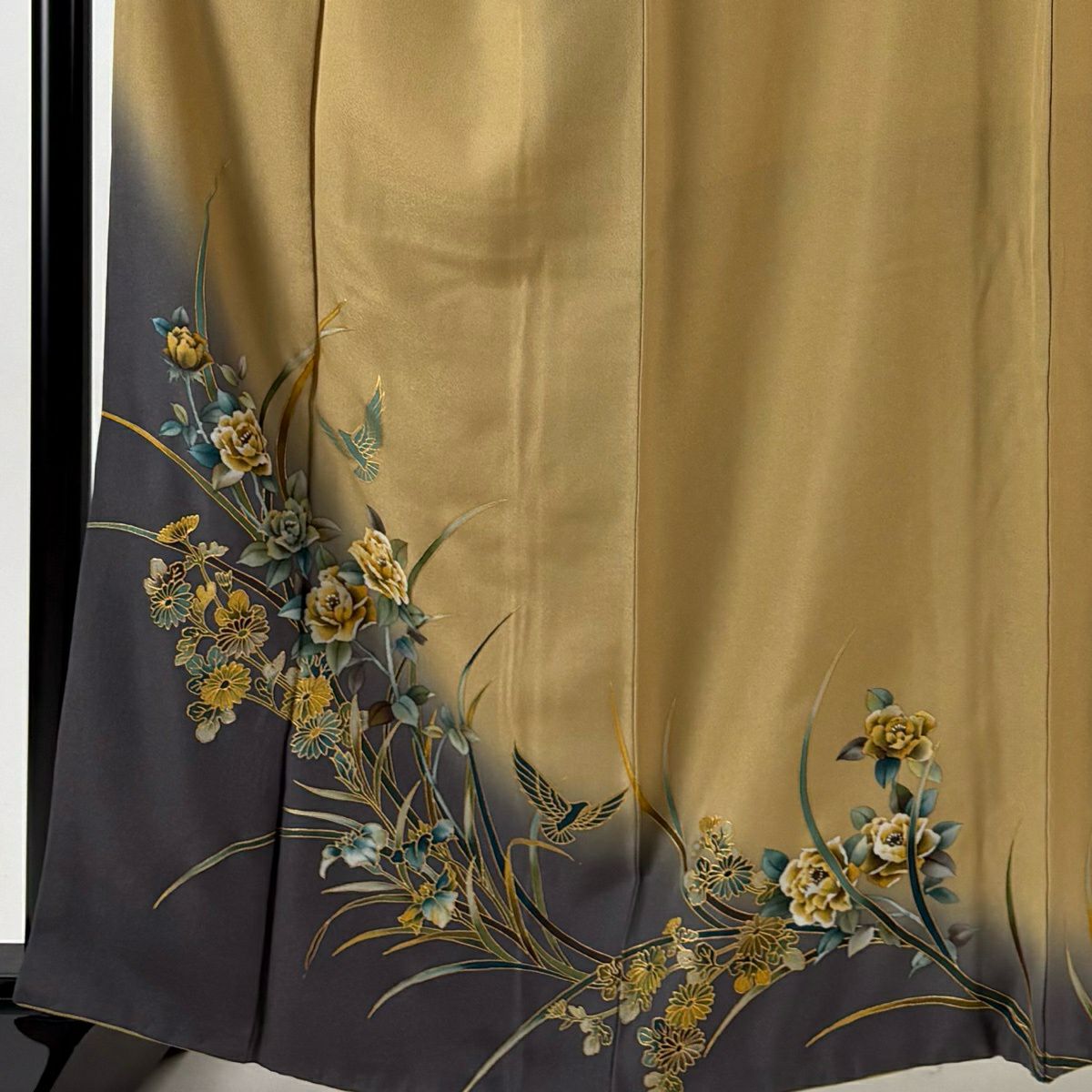 【美品】 付下 身長163cm 袖長65cm M 雙層 斉藤三才 落款あり 薔薇 鳥 金銀彩 染分 黃土 純蠶絲 名品級