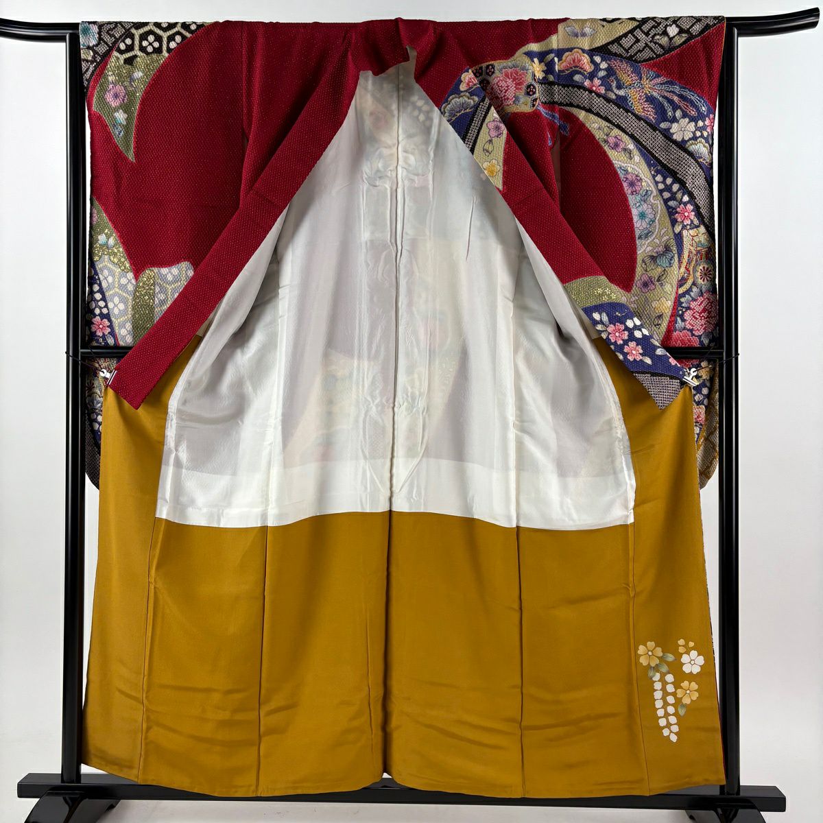 振袖禮服 身長157.5cm 袖長64cm M 雙層 御所車 花鳥 金通し 金銀彩 紅 純蠶絲 名品級