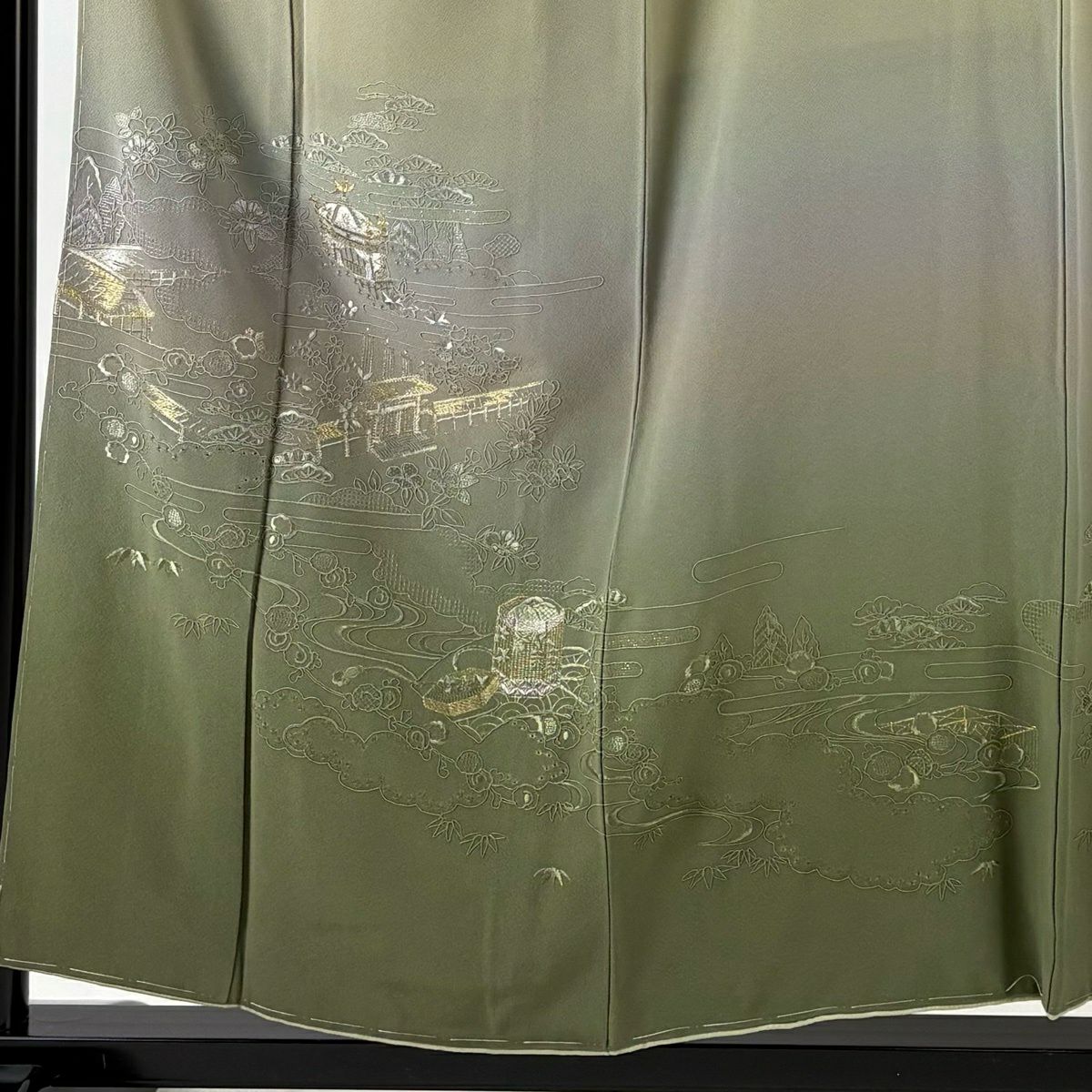 【美品】 付下 身長156cm 袖長65.5cm M 雙層 コシノアヤコ 落款あり 建物 貝桶 金銀彩 刺繡 灰綠 純蠶絲 名品級