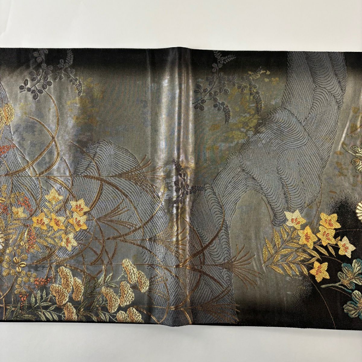 【美品】 袋帶 優品級 秋草 波 金絲 金金箔 銀 六通 純蠶絲