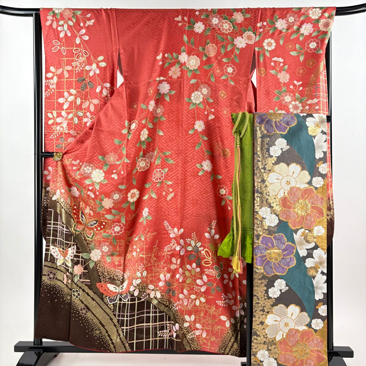 【美品】振袖禮服 身長158.5cm 袖長67cm M 雙層 袋帶全套 蝶 樹垂櫻 金絲 金銀彩 茜 純蠶絲 優品級