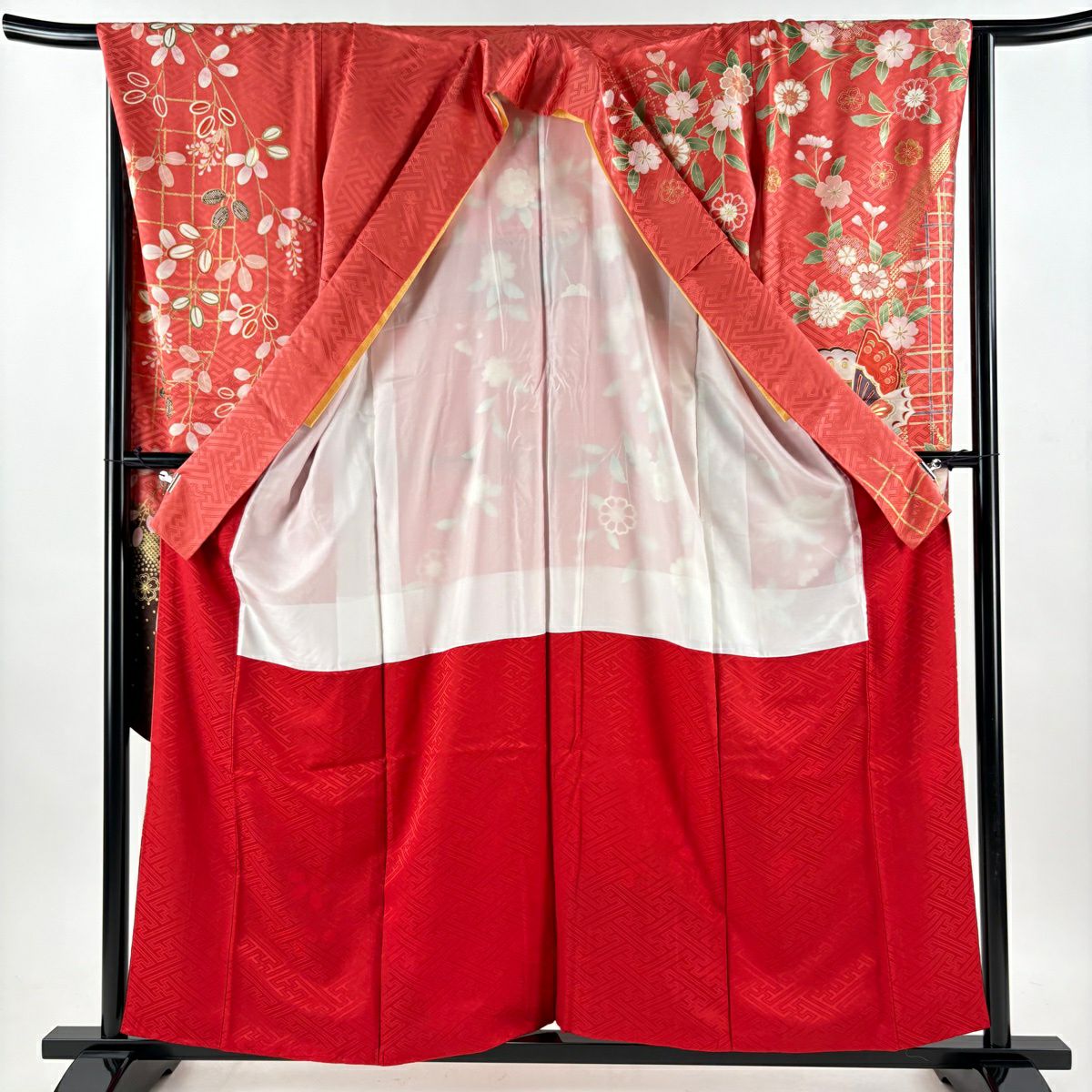 【美品】振袖禮服 身長158.5cm 袖長67cm M 雙層 袋帶全套 蝶 樹垂櫻 金絲 金銀彩 茜 純蠶絲 優品級