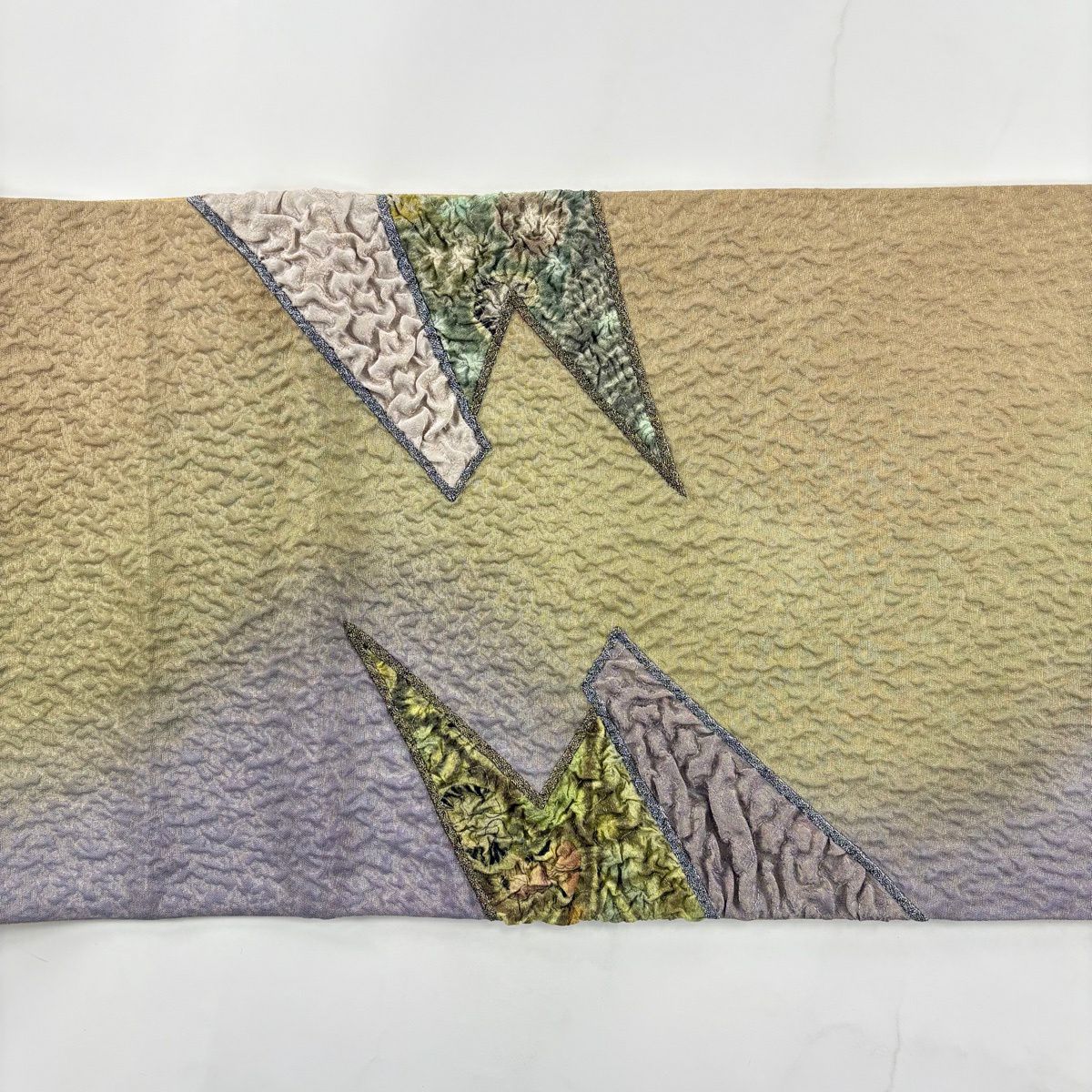 【美品】 袋帶 名品級 幾何學圖案 辻花染樣式 金銀線 灰綠色 お太鼓圖案 純蠶絲