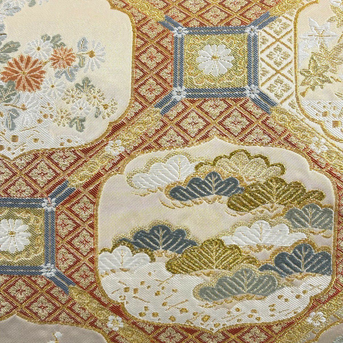 【美品】 袋帶 名品級 河村織物 落款あり 關西裁縫 格天井錦花紋 金銀彩 金金箔 金色 六通 純蠶絲