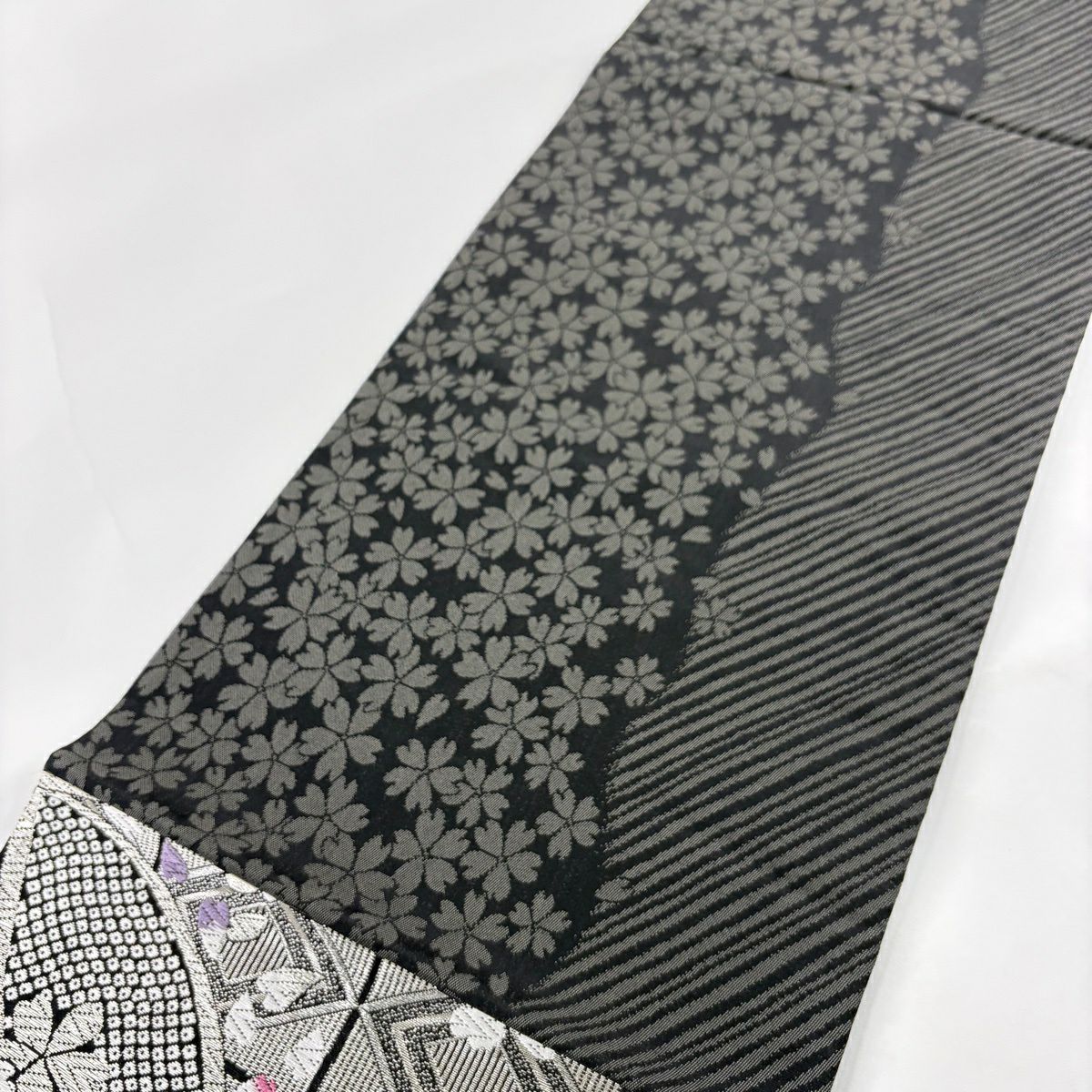 【美品】 袋帶 秀品級 櫻花 手毬 唐織 金金箔 黑 六通 純蠶絲