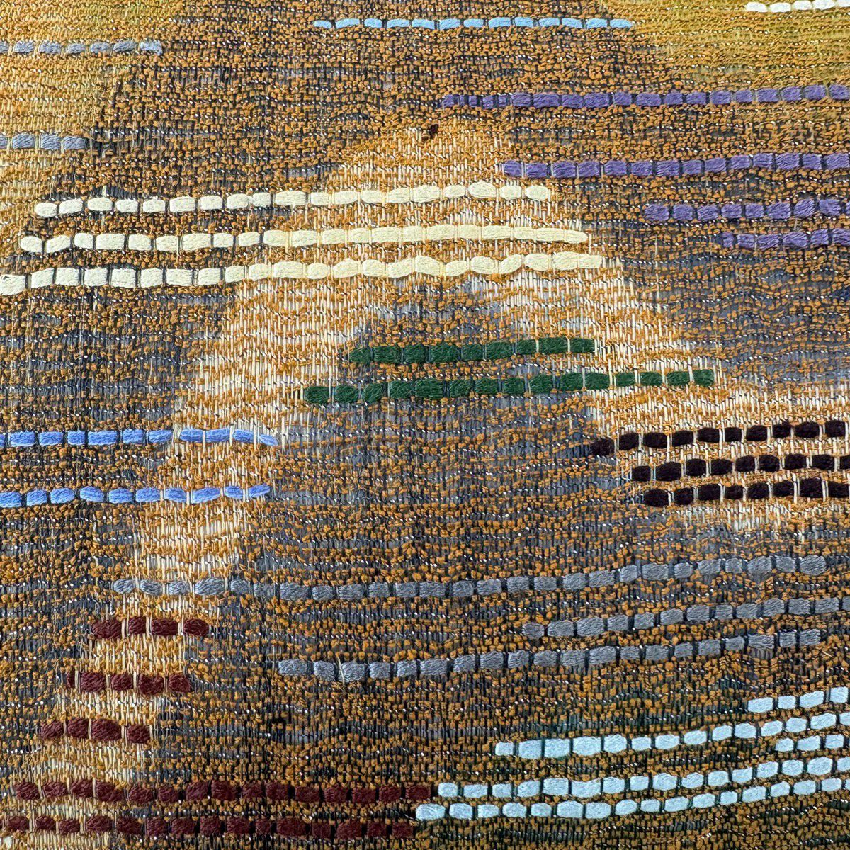 【美品】 袋帶 秀品級 霞 山並 金金箔 茶 六通 純蠶絲