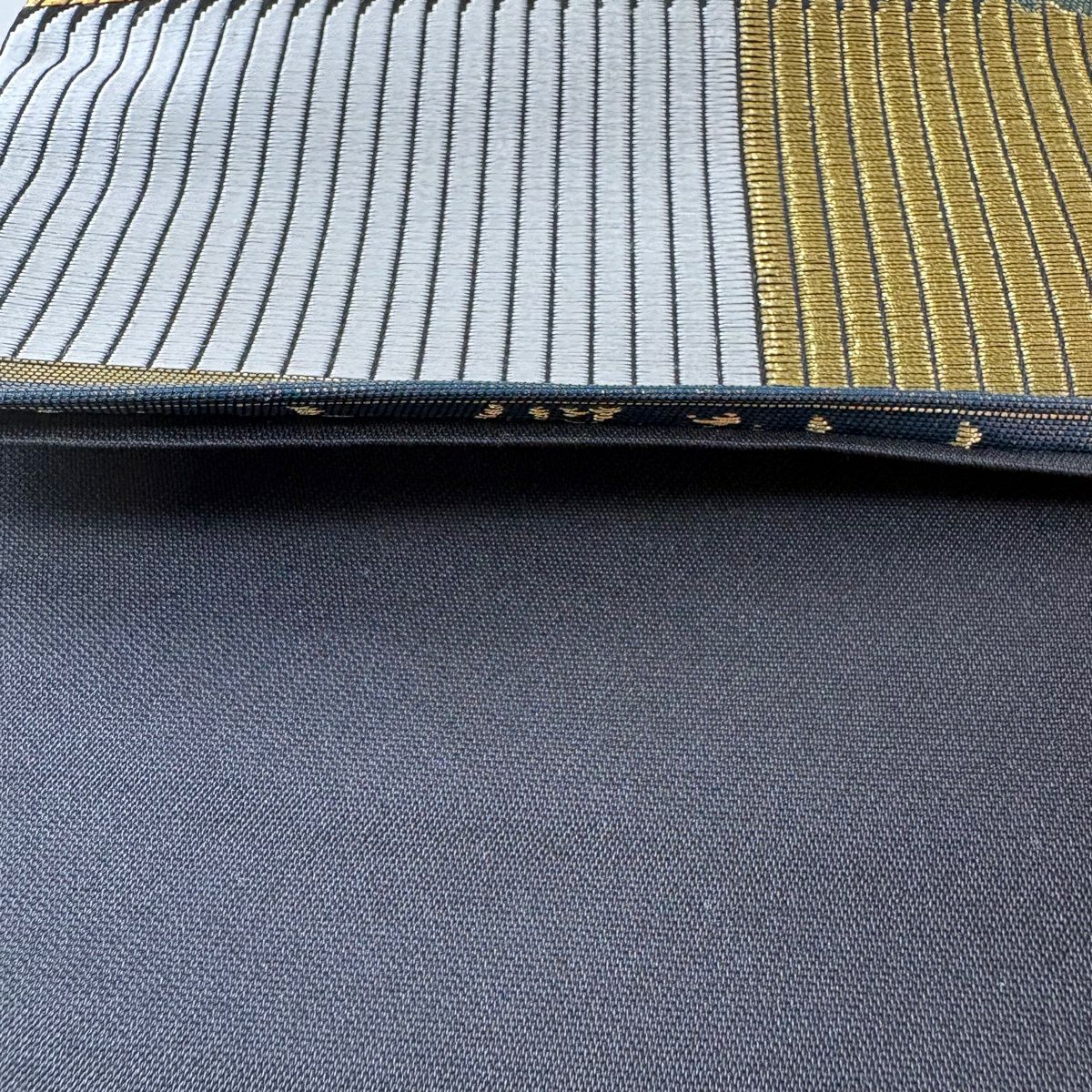 【美品】 袋帶 秀品級 花唐草紋 幾何學圖案 金絲 深藍 六通 純蠶絲