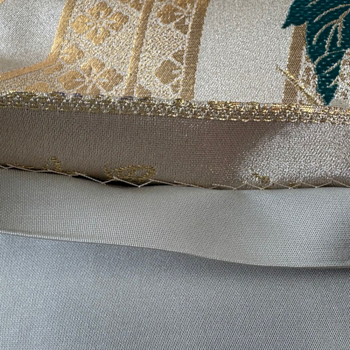 【美品】 袋帶 秀品級 華紋 牡丹 金銀彩 唐織 薄茶 六通 純蠶絲