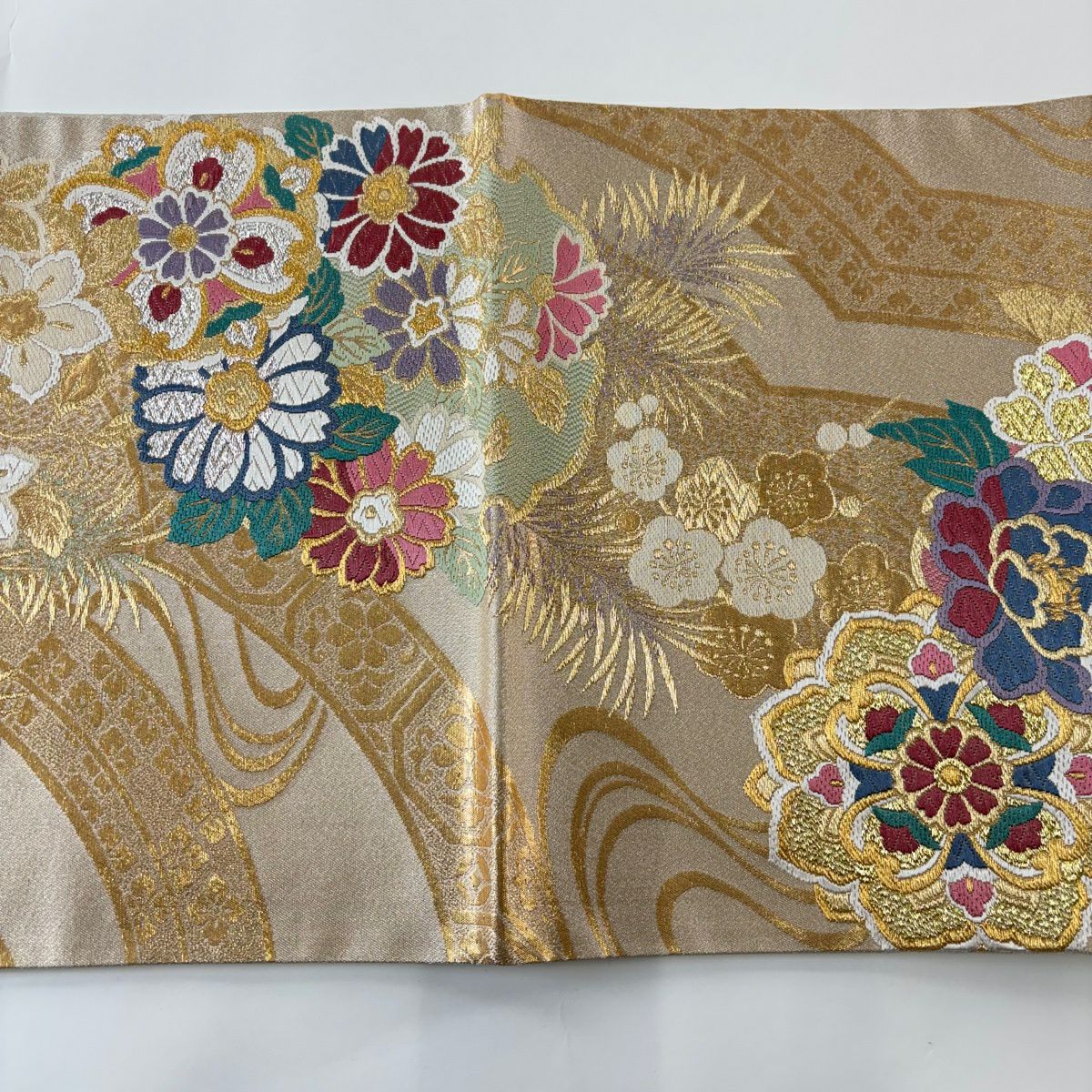 【美品】 袋帶 秀品級 華紋 牡丹 金銀彩 唐織 薄茶 六通 純蠶絲