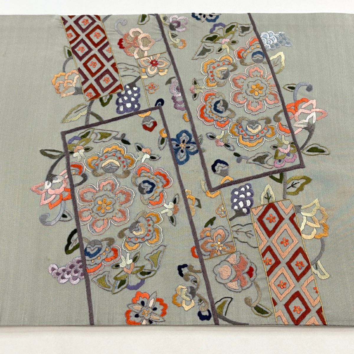 袋帶 秀品級 華紋 花唐草紋 刺繡 金絲 淺綠 お太鼓圖案 純蠶絲