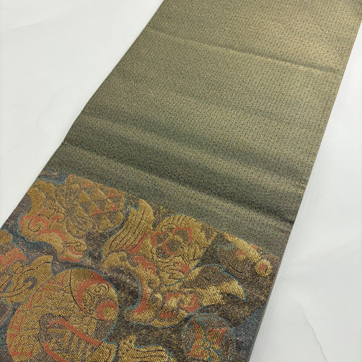 【美品】 袋帶 秀品級 寶盡くし 金金箔 灰茶 六通 純蠶絲